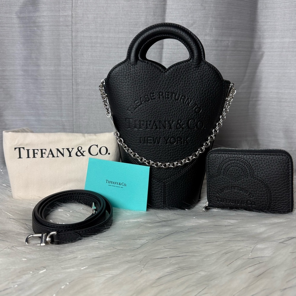TIFFANY AND CO. Black return to Tiffany heart shaped bucket tote and wallet set